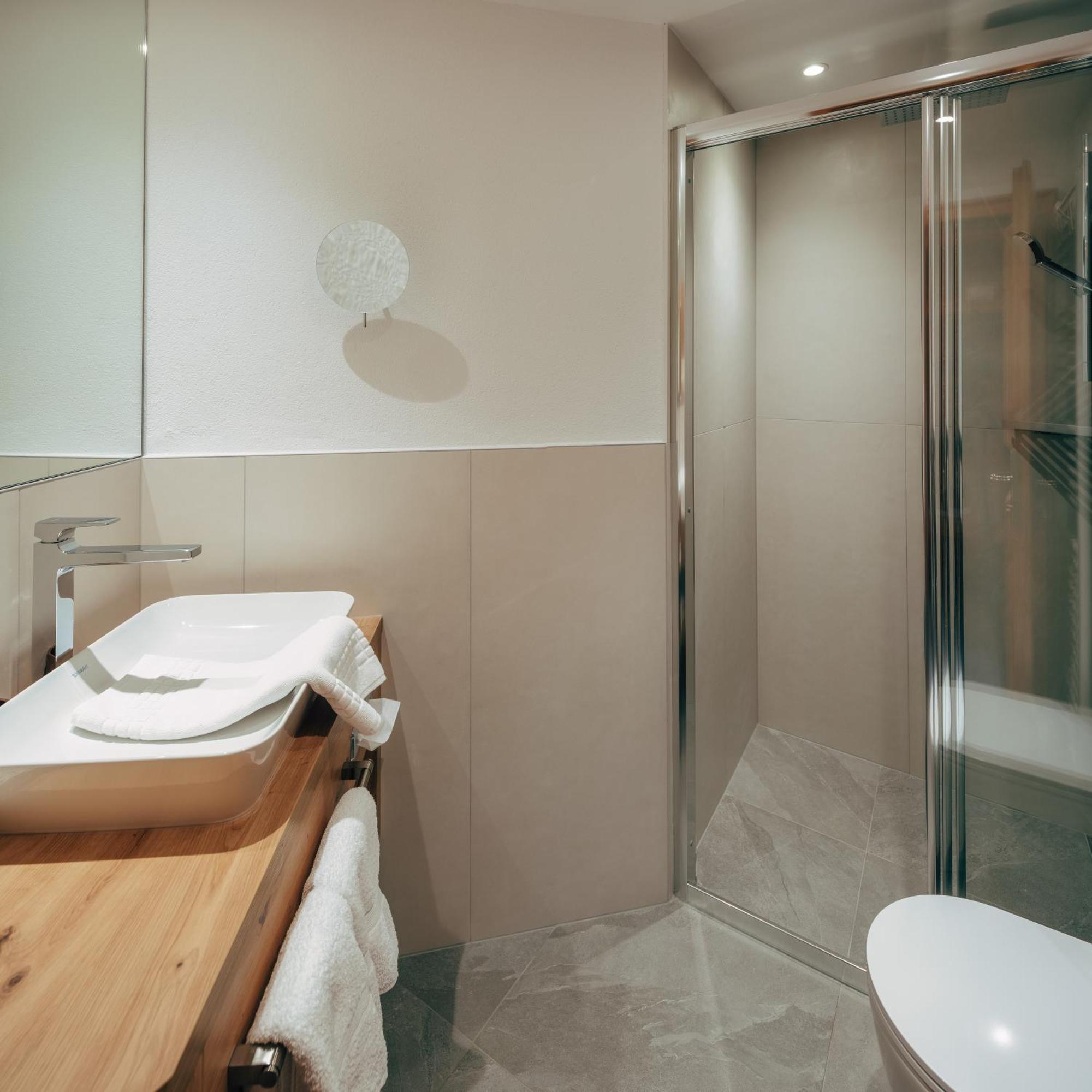 Wellnesshotel Engadin Samnaun Extérieur photo